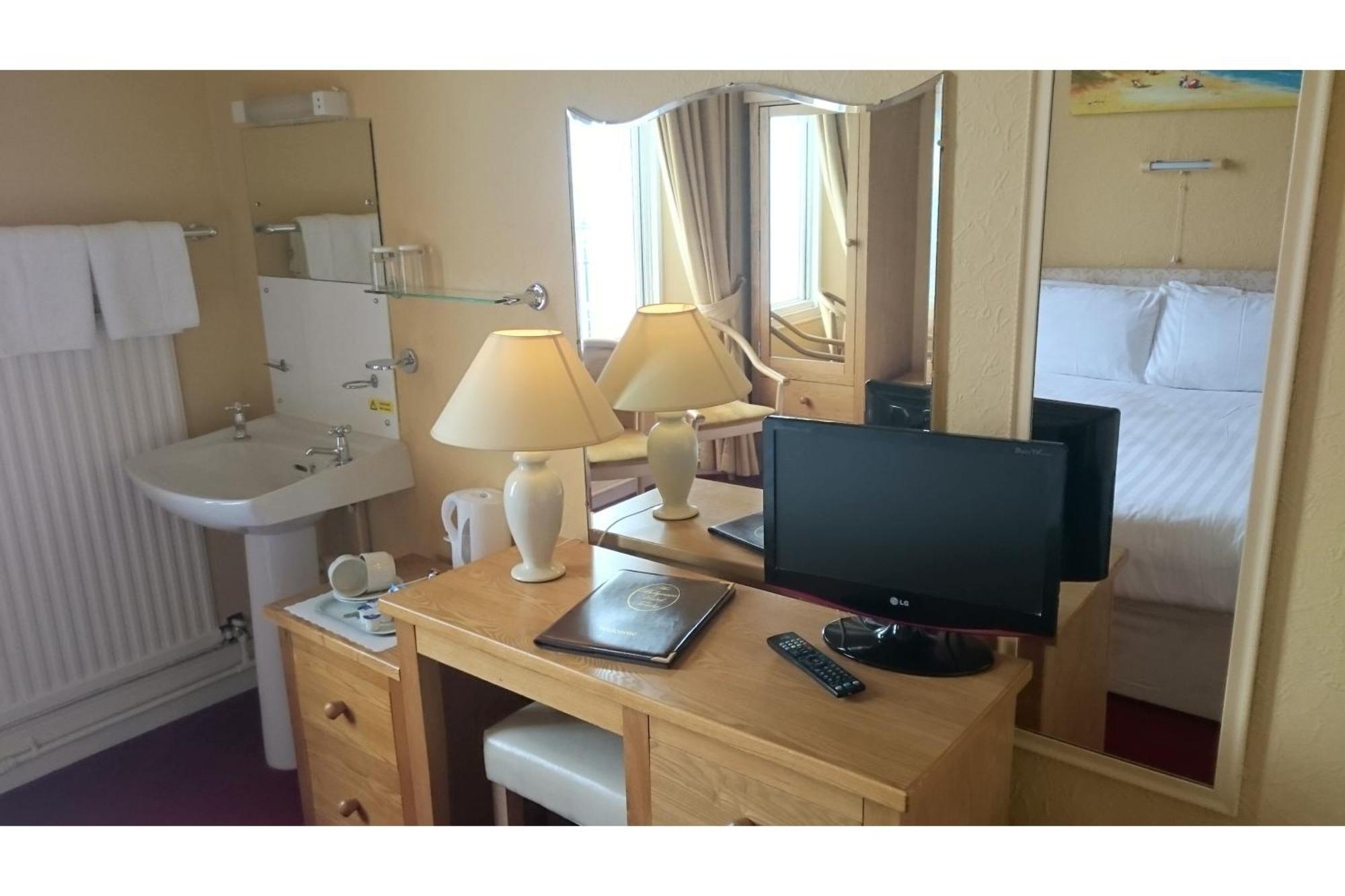 The Belgrave Hotel Tenby Εξωτερικό φωτογραφία
