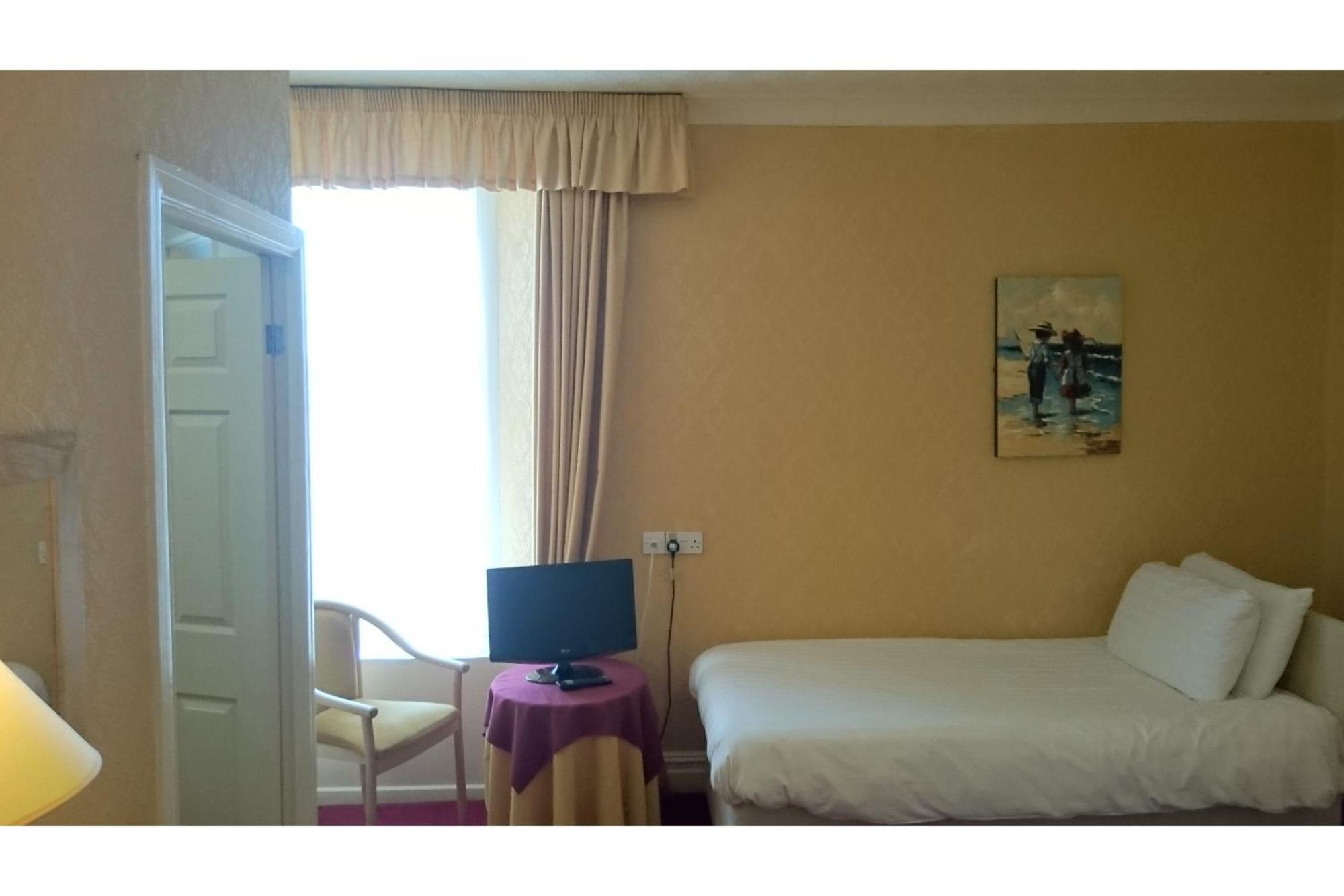The Belgrave Hotel Tenby Εξωτερικό φωτογραφία